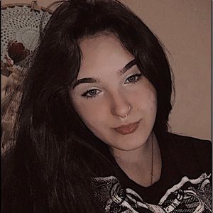 Meet your Posher, Alivia